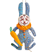 RK-466 Кукла подвесная «Кролик с морковкой»